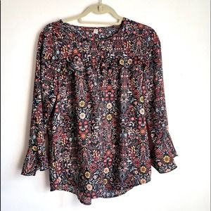 Floral long sleeve button down shirt size M